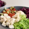 Vegan broccolirijst buddha bowl met rode kool