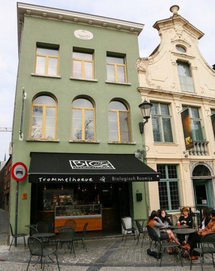 Hier koop je biologische ijs van de boerderij. stedentrip Mechelen, duurzaam, bewust en groen, hotspots en bezienswaardigheden