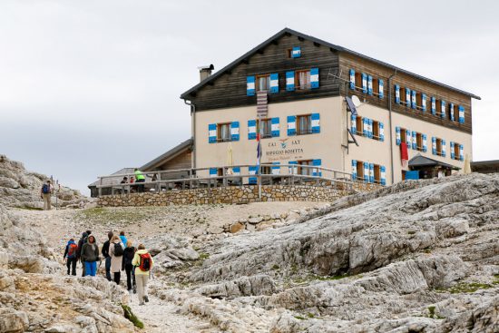 Wandelen naar Refugio Rosetta op het Pale plateau in Trentino, duurzaam reizen, rondreis Trentino, Italie, duurzame, groen, groene