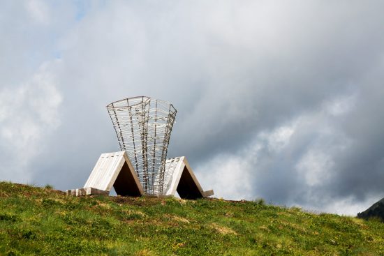 Kunst ademen tijden het wandelen: Respirart, duurzaam reizen, rondreis Trentino, Italie