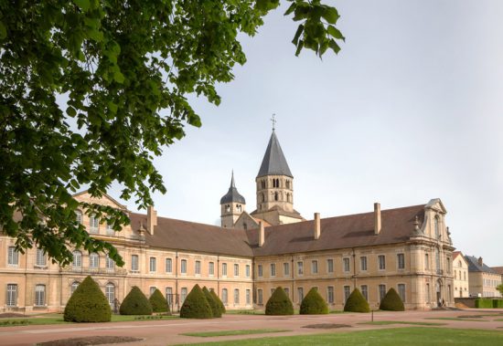 De abdij is een van de bezienswaardigheden van Cluny, Fietsen in de Bourgogne, Frankrijk