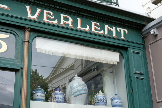 Mosterd met een historie koop je bij mosterdfabriek Tierenteyn-Verlent . Sneukelen in Gent, stedentrip Belgie