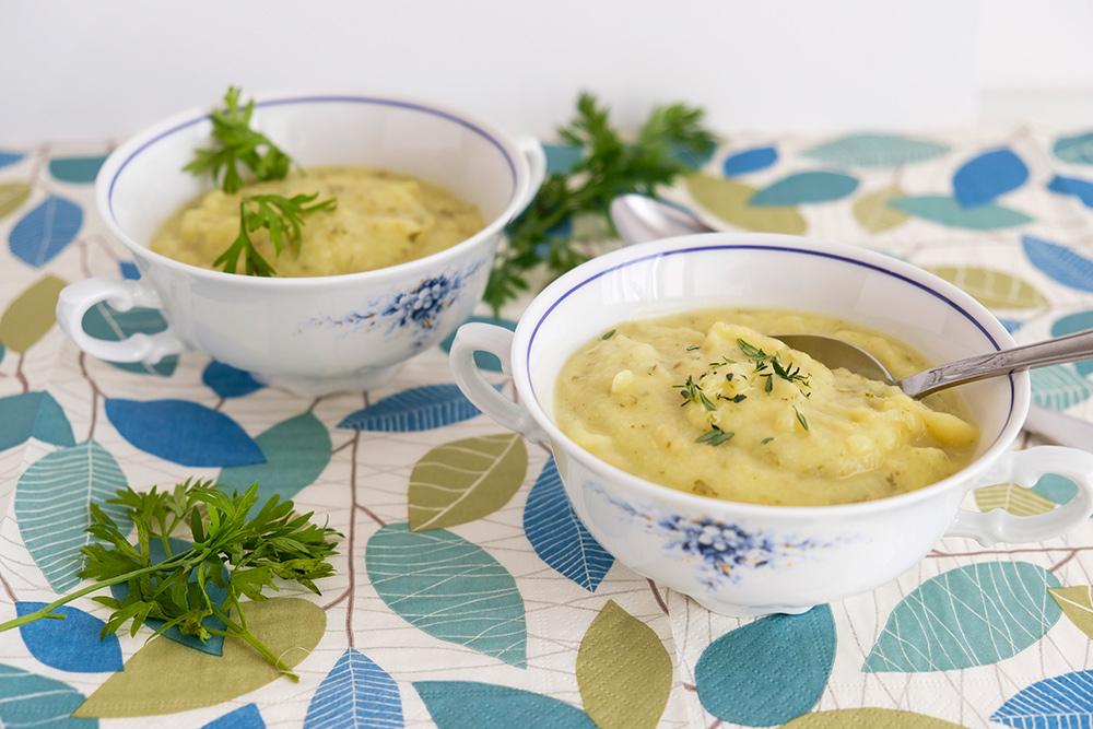 Recept voor vegan wortelloof-bloemkoolsoep