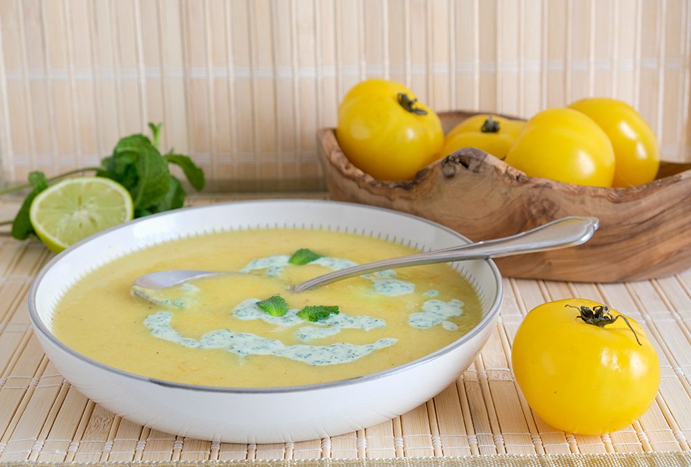 Recept: vegan gele tomatensoep met venkelzaad