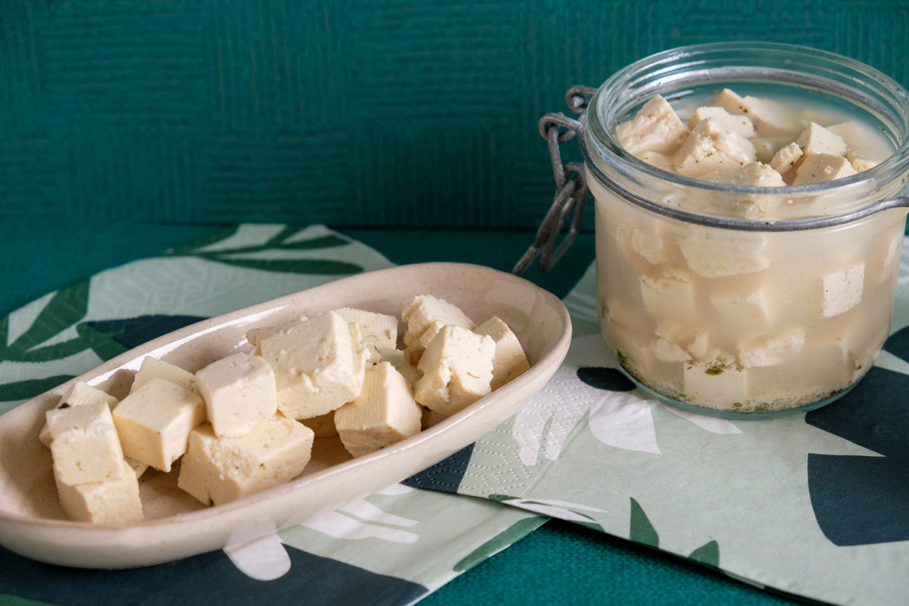 Ik eet de gefermenteerde tofu zelfs gewoon als alternatief kaasblokje