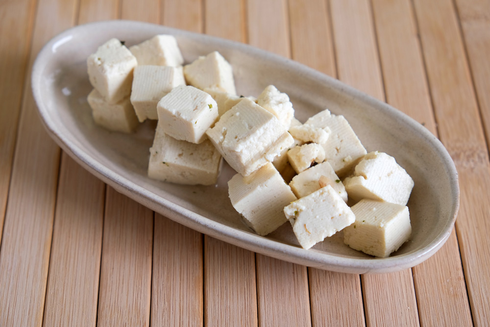 Het zelf fermenteren van tofu is kinderlijk eenvoudig, kimchi