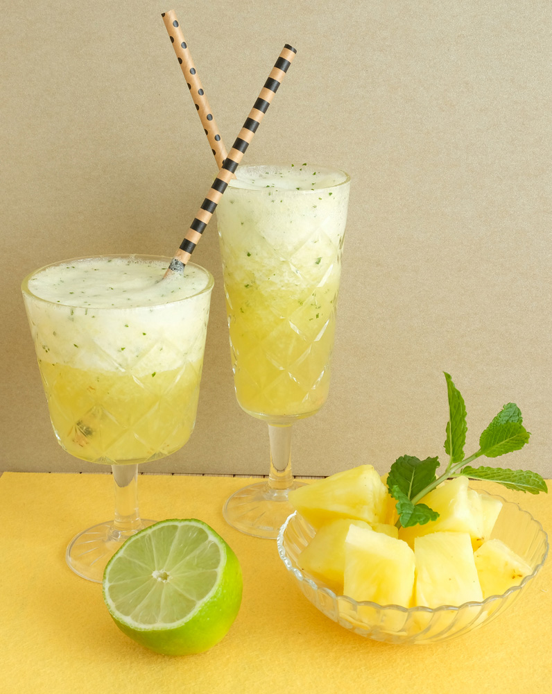 Bruisende mocktail met verse ananas