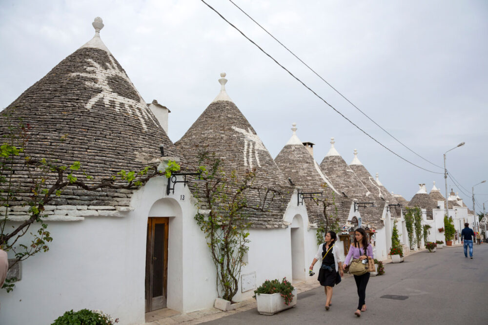 Sprookjesstad Alberobello. Puglia, Italie, rondreis door de hak