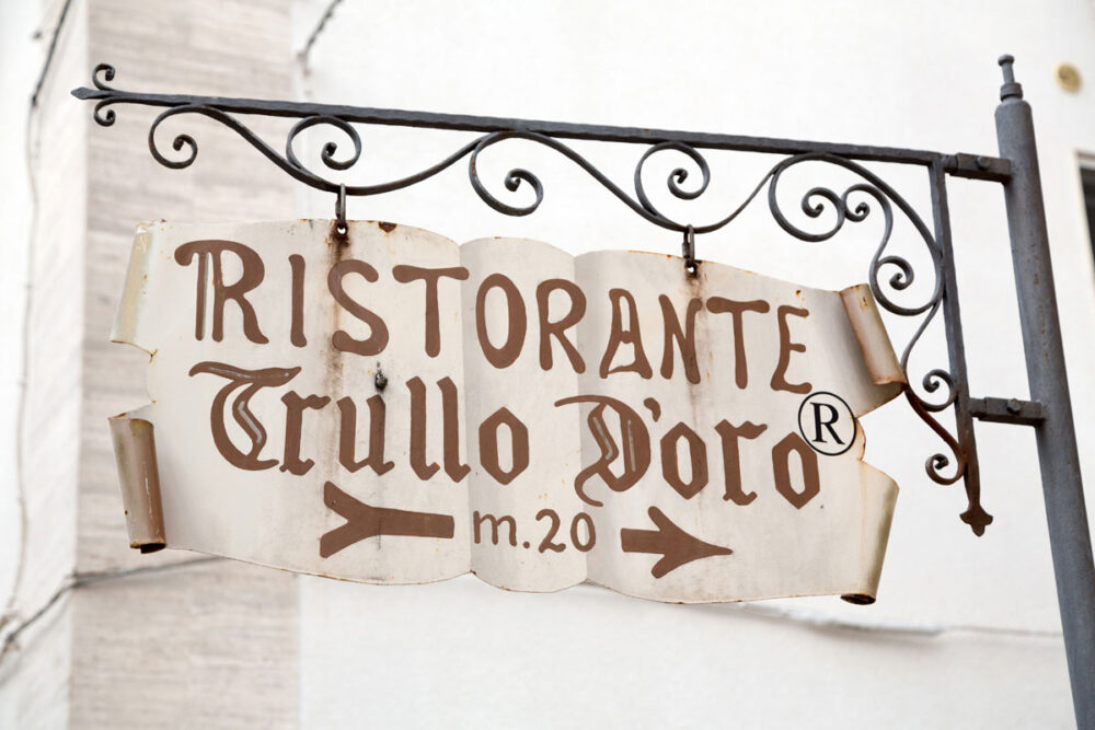 Genieten in restaurant Il Trullo d’Oro in Alberobello. Puglia, Italie, rondreis door de hak