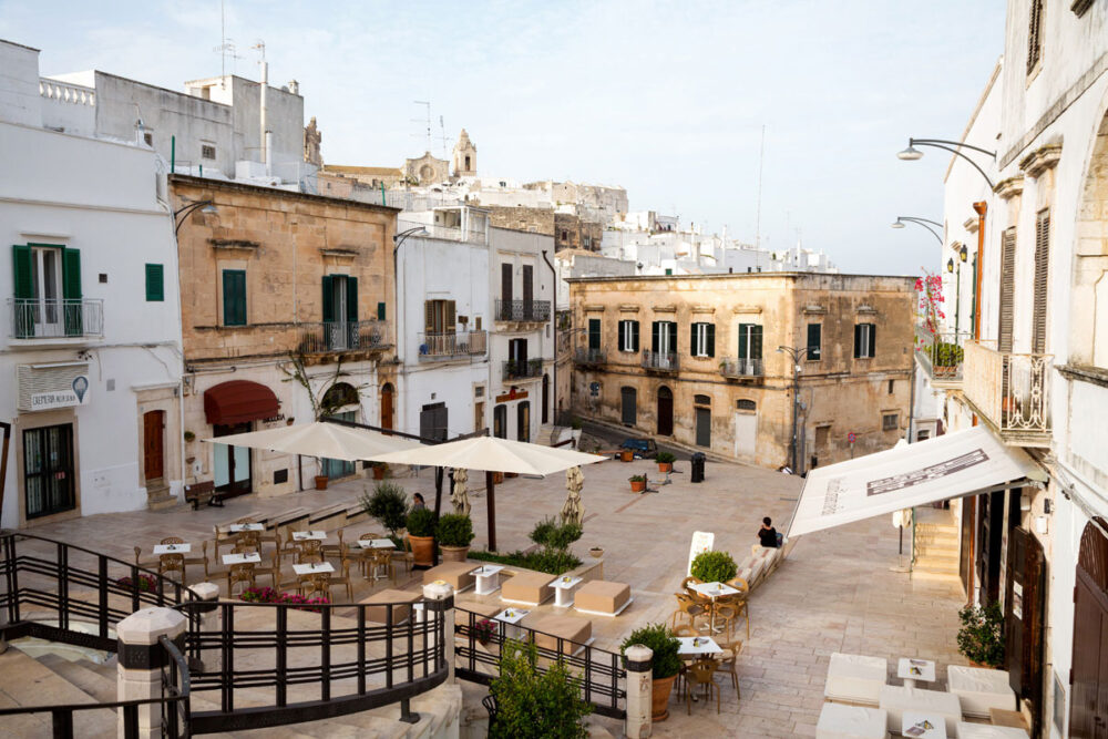 Dineren in Ostuni. Puglia, Italie, rondreis door de hak